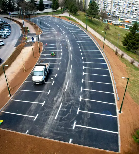 PARKING U ULICI NERKEZA SMAJLAGICA