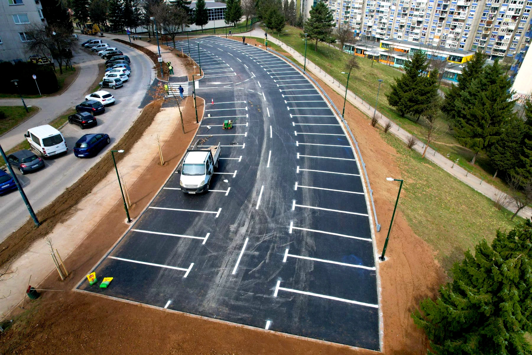 PARKING U ULICI NERKEZA SMAJLAGICA